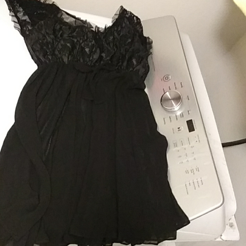 Oscar de la Renta lingerie with matching polkadot